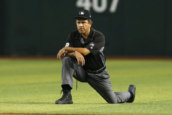 Black mlb umpire hat shop